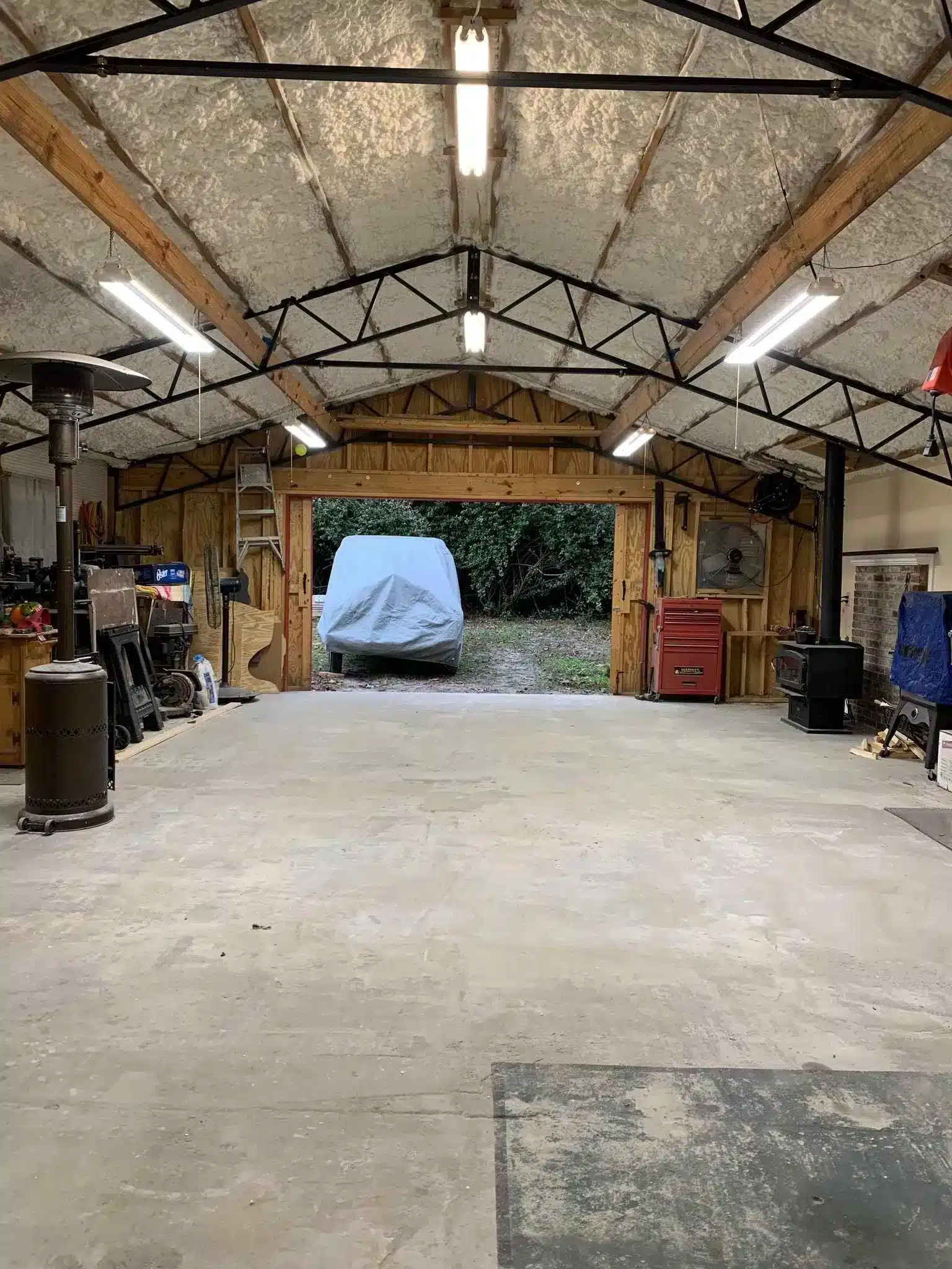 Commercial Spray Foam Insulation Is the Smartest Investment You Can Make in Molino FL