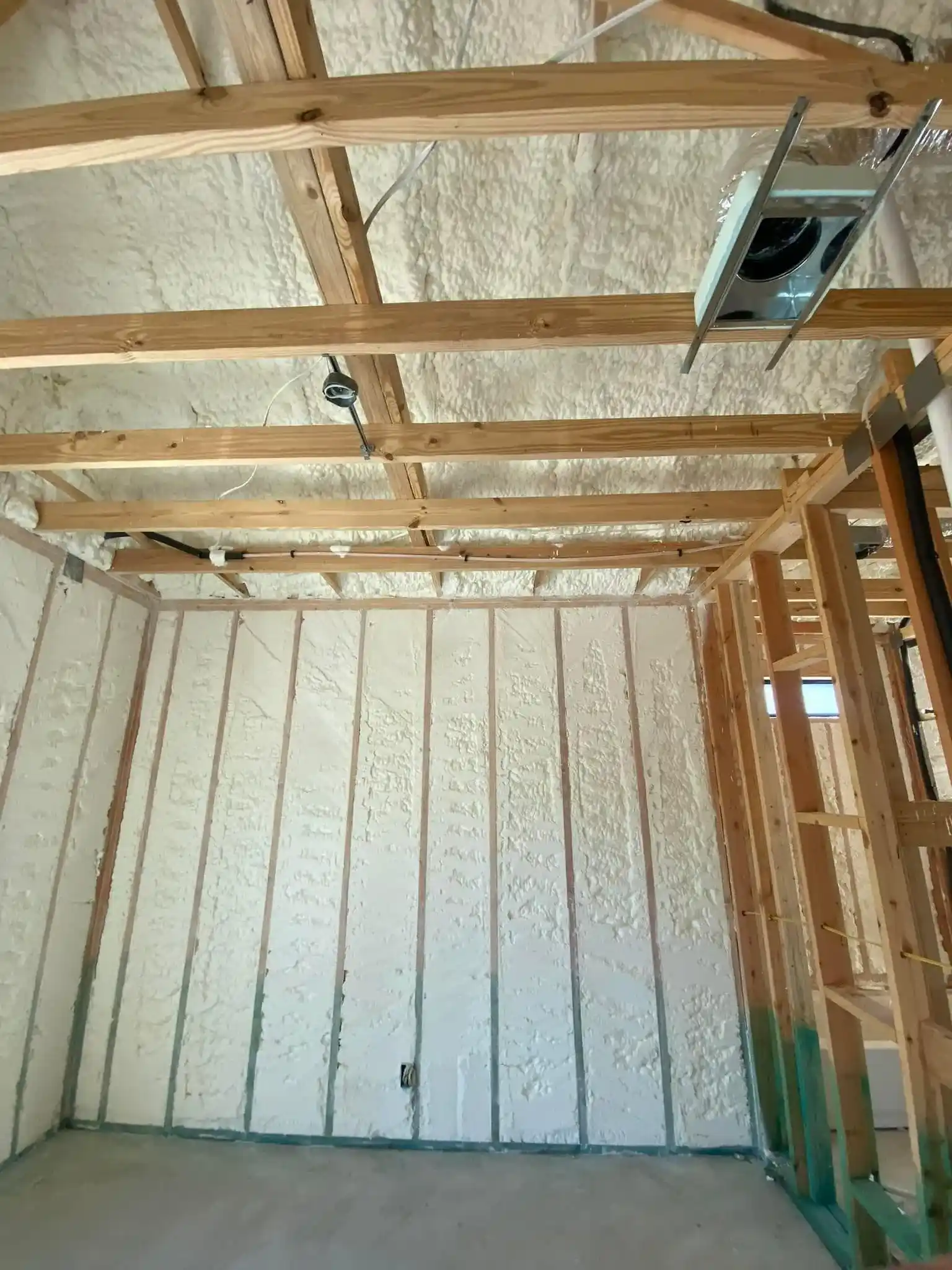 What Are the Signs Your Home in Myrtle Grove, FL Needs New Insulation?